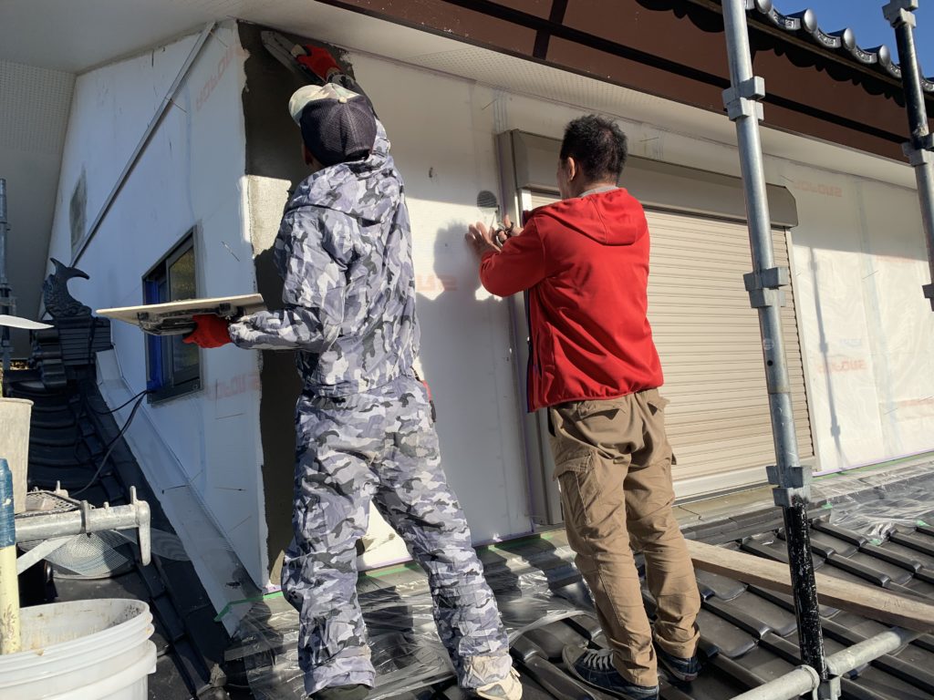U様邸外壁漆喰工事開始！