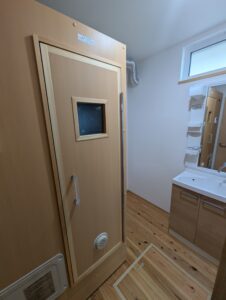 【浴室＋脱衣室＋サウナ】F様邸リフォームで快適空間を実現...